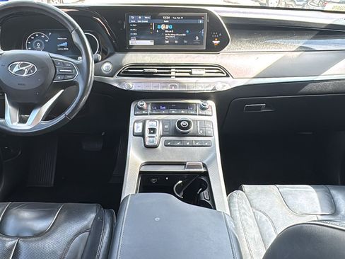 Used 2021 Hyundai Palisade Limited image 18