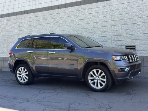 Used 2017 Jeep Grand Cherokee Limited AWD/4WD image 18