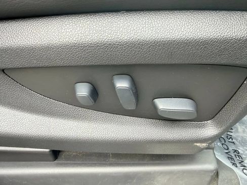 Used 2018 GMC Yukon Denali AWD/4WD image 38