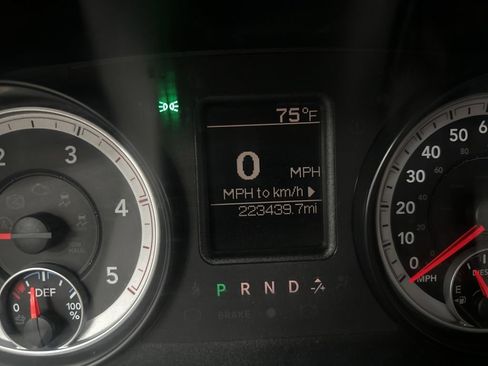 Used 2014 RAM 3500 Tradesman w/ Chrome Appearance Group AWD/4WD image 17