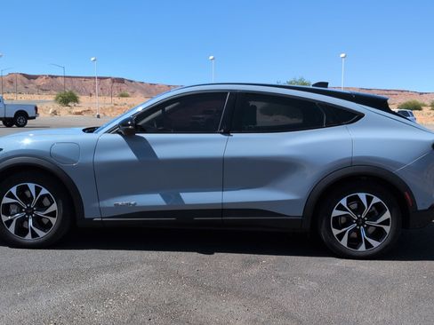 Used 2024 Ford Mustang Mach-E Select RWD image 6