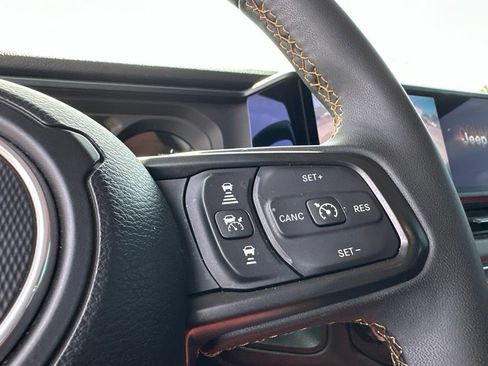 Used 2024 Jeep Wrangler Unlimited AWD/4WD image 11