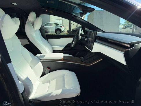 Used 2024 Tesla Model X AWD/4WD image 21