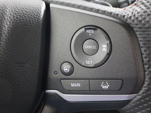 Used 2025 Honda Passport TrailSport image 12