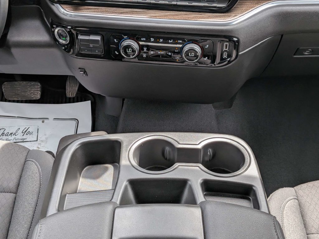 Used 2025 Chevrolet Silverado 1500 LT AWD/4WD image 17