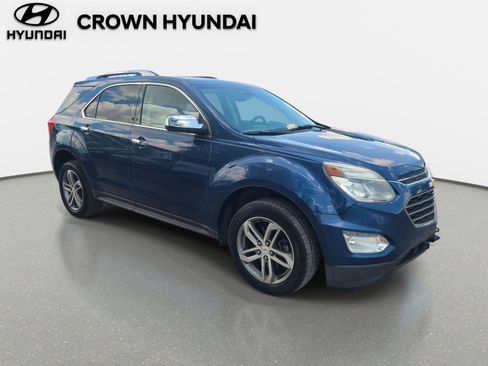 Used 2017 Chevrolet Equinox Premier w/ Enhanced Convenience Package FWD image 4