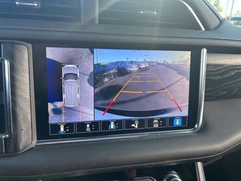 Used 2021 GMC Yukon Denali w/ LPO, Illumination Package image 45