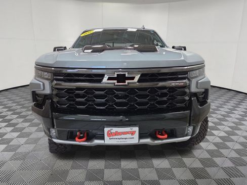 Used 2023 Chevrolet Silverado 1500 ZR2 AWD/4WD image 5
