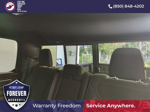 Used 2025 RAM 1500 Big Horn RWD image 28