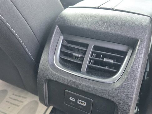 Used 2024 Chevrolet Blazer LT image 8