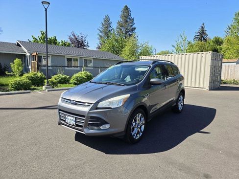 Used 2014 Ford Escape SE w/ Equipment Group 201A AWD/4WD image 1