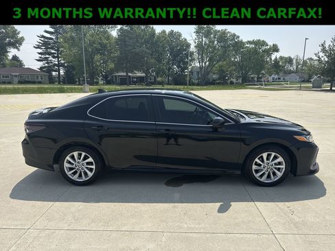Used 2023 Toyota Camry LE image 29