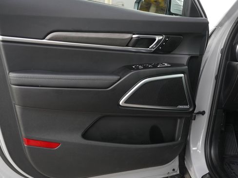 Used 2023 Kia Telluride SX X-Line AWD/4WD image 21