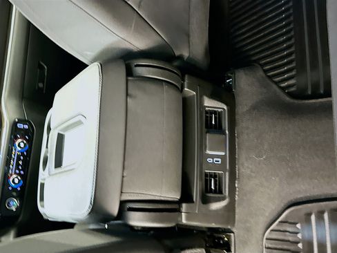 Used 2023 GMC Sierra 1500 Elevation AWD/4WD image 27