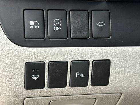 Used 2019 Toyota Highlander Limited image 25