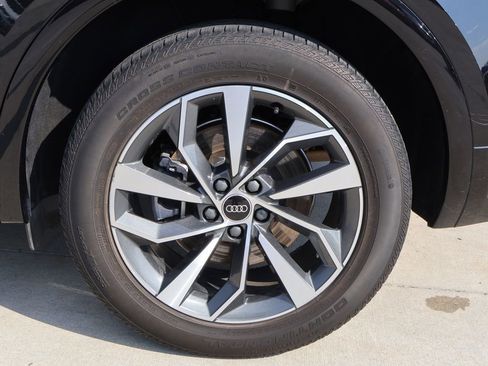 Used 2022 Audi Q5 2.0T Premium w/ Convenience Package image 50