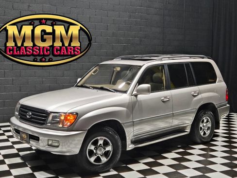Used 2002 Toyota Land Cruiser image 1