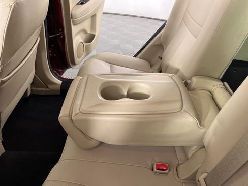 Used 2019 Nissan Rogue SL w/ Premium Package image 44