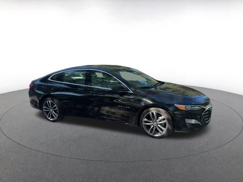 Used 2024 Chevrolet Malibu LT image 2