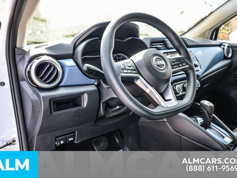 Used 2025 Nissan Versa SV w/ Trunk Package image 22