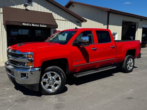 Used 2019 Chevrolet Silverado 2500 LTZ w/ LTZ Plus Package AWD/4WD image 1
