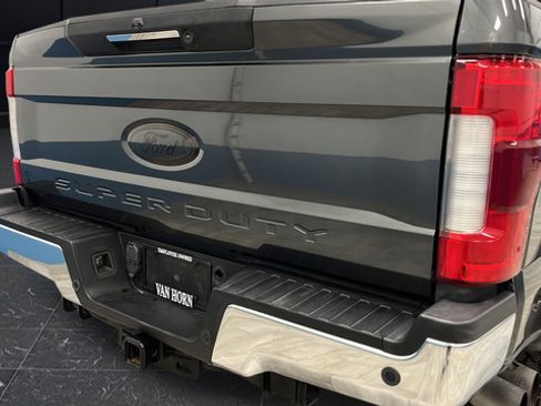 Used 2019 Ford F350 Lariat w/ Lariat Ultimate Package AWD/4WD image 37