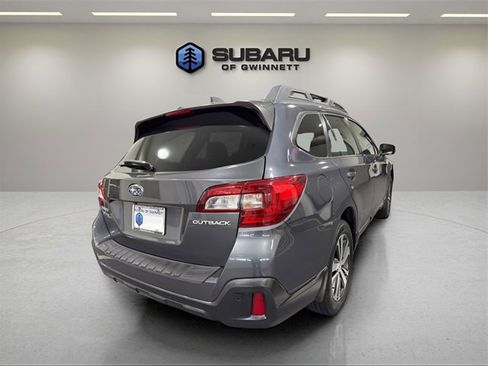 Used 2018 Subaru Outback 2.5i Limited image 5