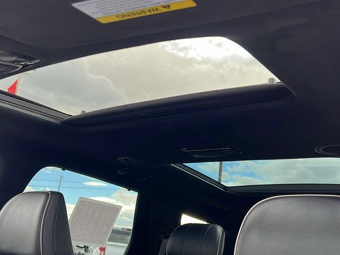 Used 2024 Hyundai Palisade Calligraphy image 31