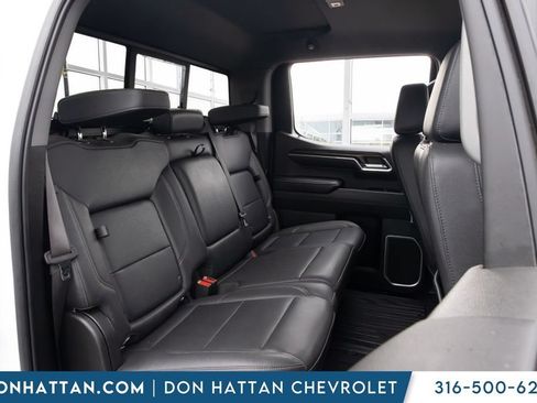 Used 2023 GMC Sierra 1500 SLT w/ SLT Premium Plus Package AWD/4WD image 17