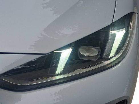 Certified 2025 BMW 440i xDrive AWD/4WD image 10