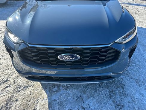 Used 2024 Ford Escape ST-Line w/ Tech Pack #1 AWD/4WD image 13