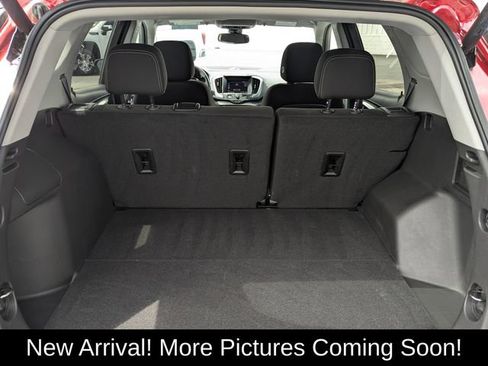 Certified 2023 GMC Terrain SLE w/ Driver Convenience Package AWD/4WD image 3