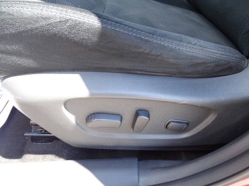 Used 2015 Nissan Rogue AWD w/ SV Moonroof Package image 15