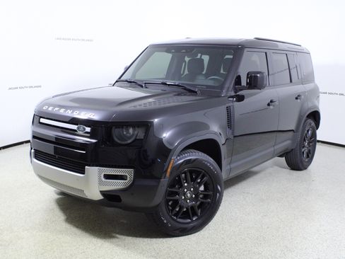Used 2024 Land Rover Defender 110 S image 1