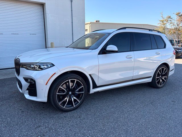 Used 2021 BMW X7 xDrive40i w/ M Sport Package AWD/4WD image 1