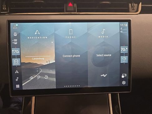 New 2026 Land Rover Range Rover Evoque Hoxton AWD/4WD image 16