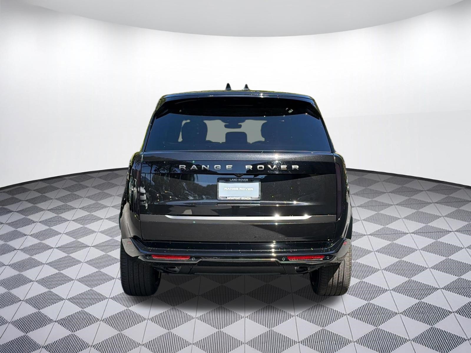 New 2026 Land Rover Range Rover Long Wheelbase SE AWD/4WD image 10