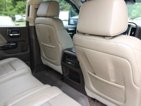 Used 2015 GMC Sierra 2500 Denali w/ Duramax Plus Package AWD/4WD image 25