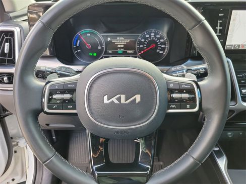 Used 2023 Kia Sorento EX image 19