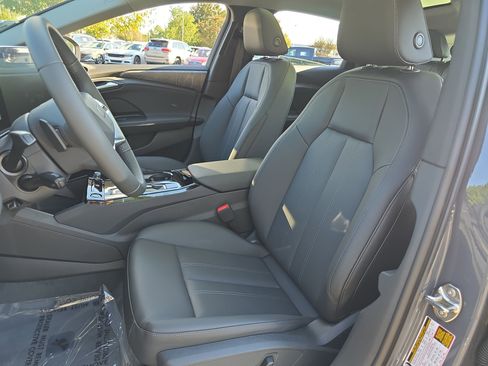 New 2025 Audi A6 e-tron Premium image 15