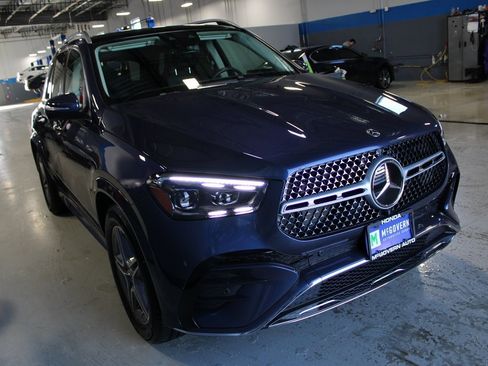 Used 2025 Mercedes-Benz GLE 450 4MATIC image 4