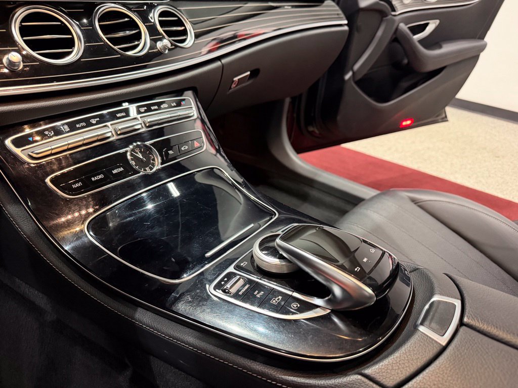 Used 2019 Mercedes-Benz E 450 4MATIC Wagon w/ Premium Package image 50