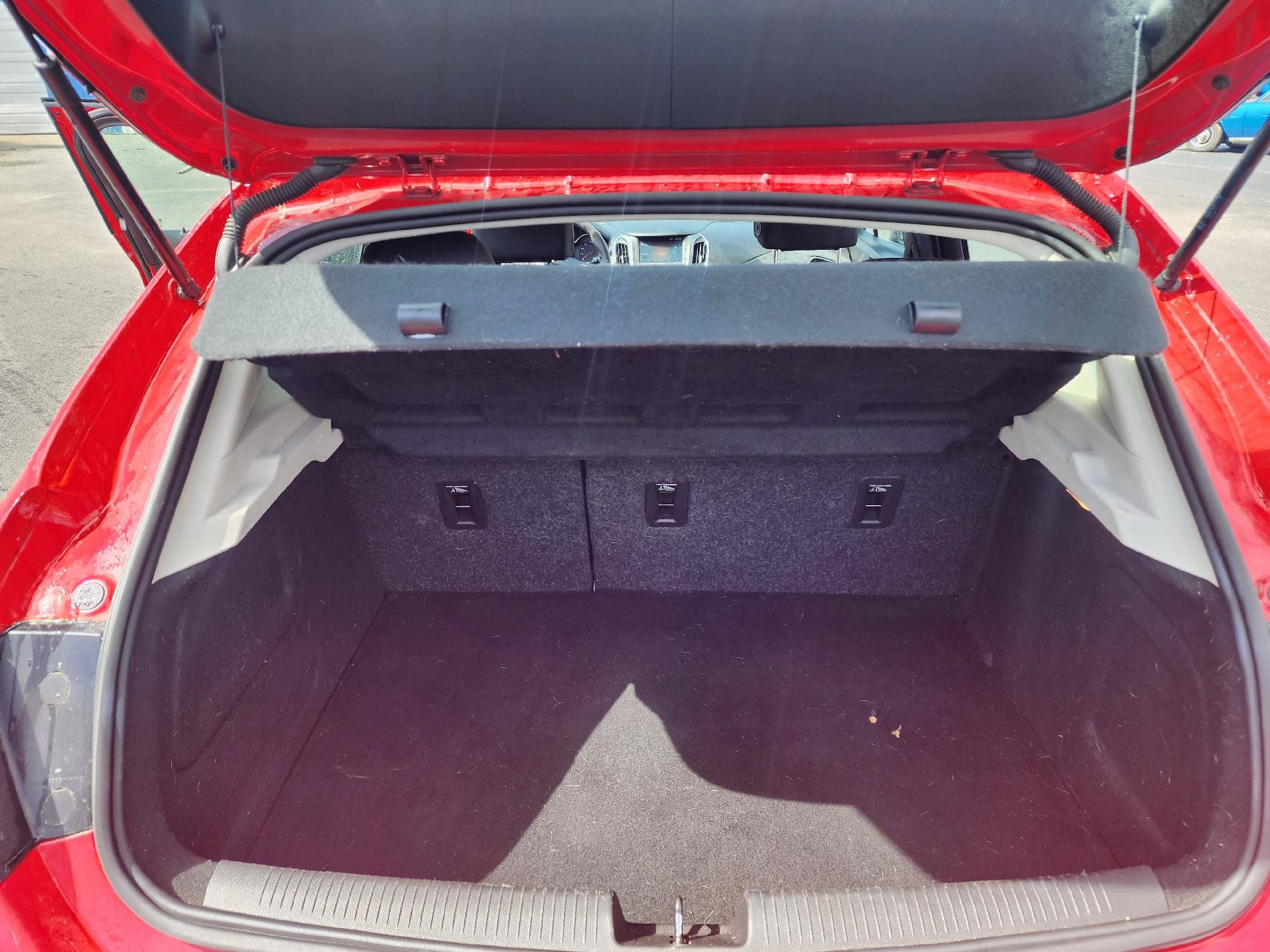 Used 2018 Chevrolet Cruze LT FWD image 9