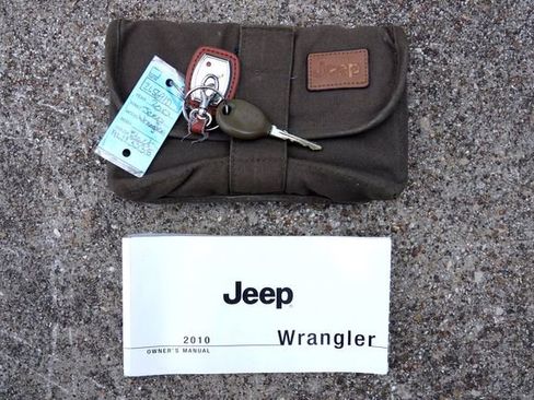 Used 2010 Jeep Wrangler Unlimited Sport image 41