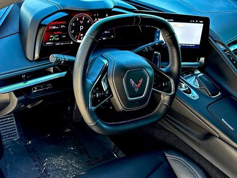 Used 2024 Chevrolet Corvette Stingray Premium Cpe w/ Z51 Performance Package image 10