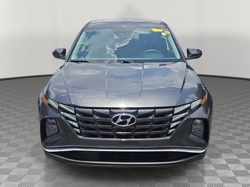 Used 2023 Hyundai Tucson SE FWD image 2