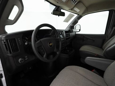 Used 2024 Chevrolet Express 3500 LT w/ LT Preferred Equipment Group image 8