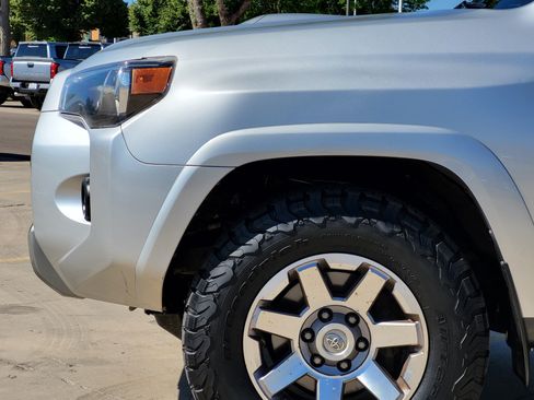 Used 2015 Toyota 4Runner Trail Premium AWD/4WD image 7