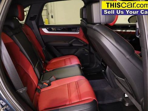 Used 2024 Porsche Cayenne image 24