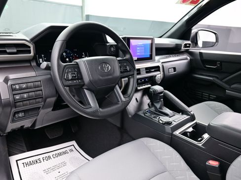 Used 2025 Toyota Tacoma SR5 image 13